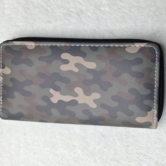 Camo Handbags - Camo Women's Camouflage Wallet Vegan Leather